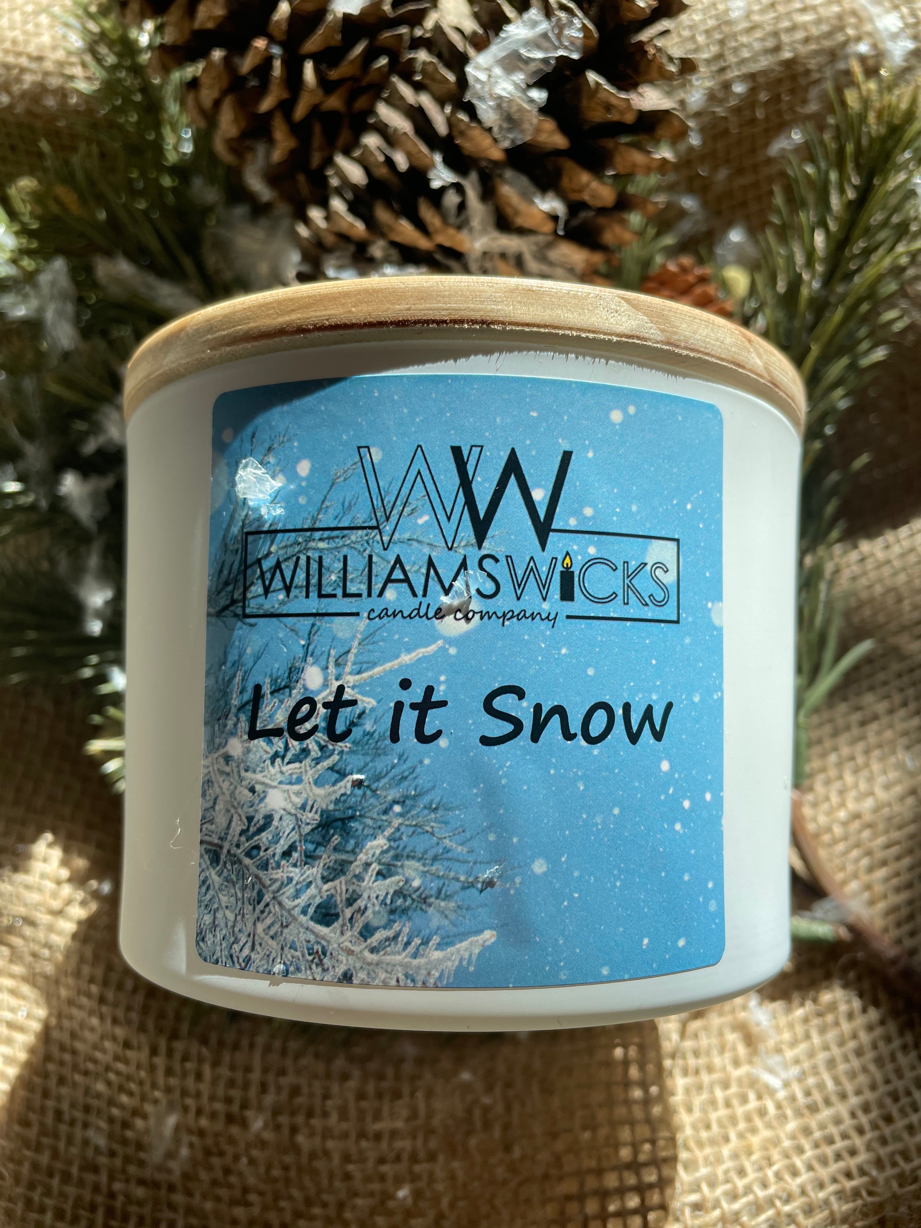 Let It Snow ⛄️(BLENDED/Custom) - 15oz double wick